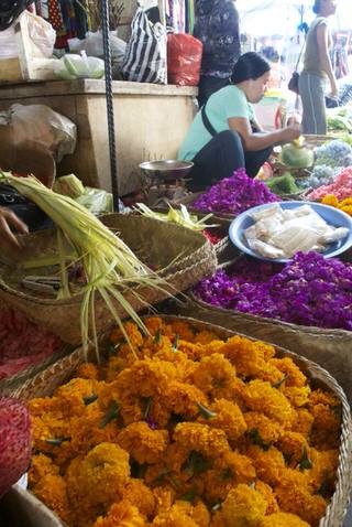 Making Offerings in Bali